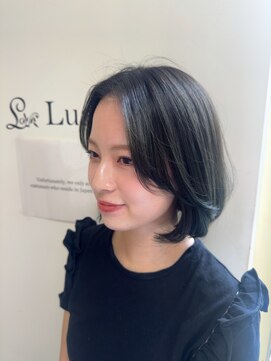 ルアナ ヘア アンド トリートメント(Luana) タッセルボブ　レイヤーカット　オリーブカラー