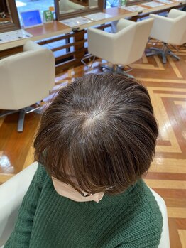 大人女性に特化した美容師が集まるお店。30代から始まるエイジングのお悩みをお洒落に解決しませんか？