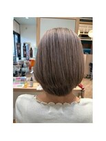 カシータフロル 守山(Casita flor) 丸みショートボブ×透明感グレージュ乾かすだけでまとまる(^^)/