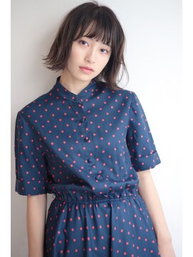 アリシア(arishia) ダークグレージュ×ワンレンボブ