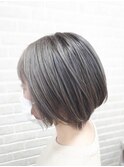 アッシュグレージュ