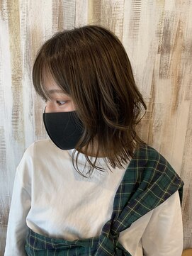 ユース(YOUTH) ボブとオリーブベージュ