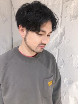 メルト 吉祥寺(melt) 《長谷川愛》黒髪色気センターパートニュアンスパーマ刈り上げ