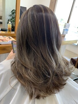 ラ メール ヘア デザイン(La mer HAIR DESIGN) ハイライトカラー/外国人風カラー