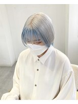 ソワンドゥブレス 瓜破店(soin de brace)&nbsp;【辻快樹】ケアブリーチ/ホワイト×水色