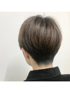 ボンドヘアー(Bond hair) “クールショート”刈り上げレディースStyle
