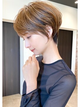 アンド ストーリーズ(&STORIES) 30代/40代/50代・絶壁解消・小顔前下がりショートボブ【柴山】