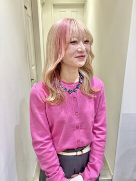 コル(CoL) ブロンド&ポイントピンクでガーリーカラー