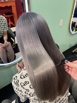 ルフレ 新宿本店2nd(Reflet) シルバーカラー