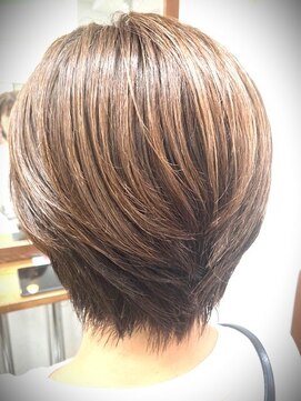 フリーズ 伊丹店(Freez) 白髪ぼかし30代40代50代60代伊丹大人ショート大人ボブ