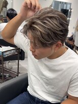 メンズサロン キング 心斎橋店(Men’s salon K!ng) ホワイトメッシュ/ツイスト/ツイスパ/パーマ/メンズ/眉毛/心斎橋
