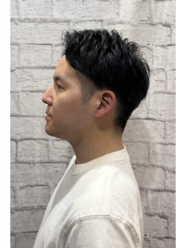 グレイスフル バーバープラチナム 六本木店(Graceful Barber platinum) ビジネスマンにおすすめ!爽やかアップバングスタイル