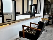 バタクラン(BATACLAN)の雰囲気（#メンズ#ブリーチ#眉毛#メンズカット#パーマ#フェード#バーバー）