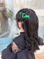 ヘアーリゾート ラウレア(Hair Resort LAULEA)&nbsp;編み込みリボンのツインテール
