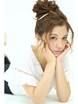 アース コアフュールボーテ 松本庄内店(EARTH coiffure beaute) トップでまとめる無造作キュートアレンジ