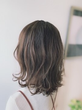 ヴィサージュアクト(VISAGE a.c.t) 【VISAGE act 松丸】外ハネミディアム