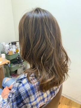 フーヘアーリビング(Fuu Hair Living) 大人のハイライト