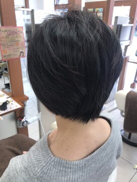 バサ 新所沢店(BASSA) 上品フォルムの大人ボブ