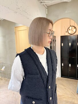 ローレン(LOREN) ミルクティーベージュぷつっとボブケアブリーチ 梅田