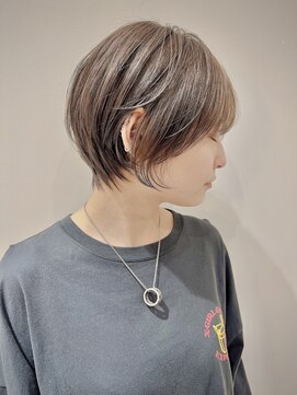 ハルキミナト ジャパン トウキョウ(HARUKI MINATO japan TOKYO) 20代30代40代耳かけショート前髪なしハンサムショートカット