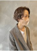 ベージュカラー×緩めパーマ