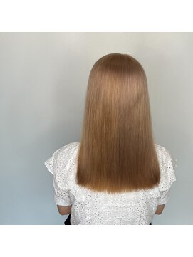 シャイン(Shine) ベージュカラー