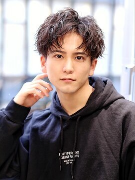 リップス レイ ギンザ(LIPPS Ray GINZA) 短くてもできるツイストスパイラルショート