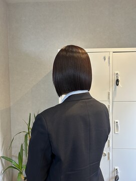 フュー 新小岩(few.) ぱつっとボブ