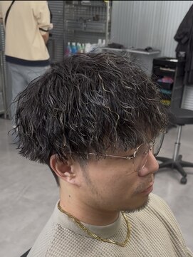 ガオプロデュースバイレボ(gao produced by revo) 縦落ちパーマ/ツイストスパイラル/メンズ/刈り上げショート