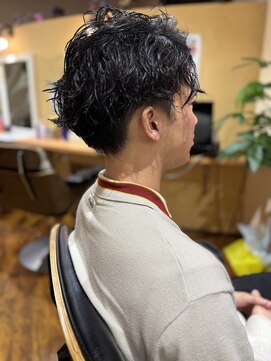 モア美容室 メンズ　スパイラルパーマ