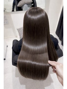 エミュスト(Emuest) 【松葉】髪質改善/髪質改善トリートメント/髪質改善