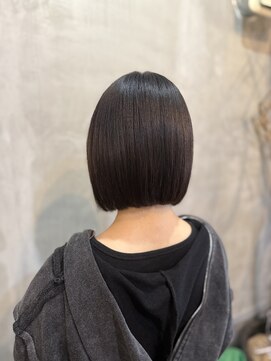 リエコー(RE'ECHO) 切りっぱなしボブ