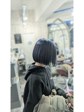 ヘアリゾート エーアイ 浅草ROX店(hair resort Ai) ぱっつんボブ、ブリーチ、ネイビーブルー