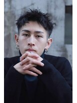 大人のアップバング束感ショート