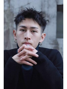 アットラブ バイ ベル(at'LAV by Belle) 大人のアップバング束感ショート