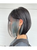 インナーカラー(ネイビー)×ショートボブ