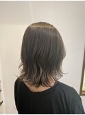 軽め外ハネスタイル