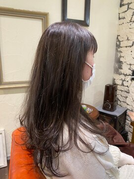 タントラ(tantra) 抜け感ロング  ハイライト グレージュ