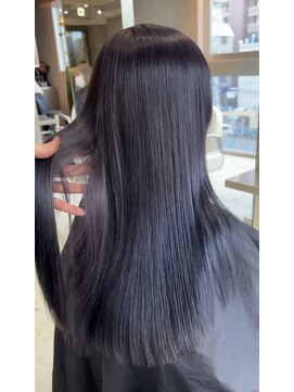 スリー(three) 透明感カラー