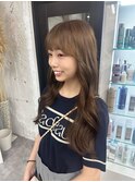 くびレイヤー×ミルクティーページュで可愛く♪