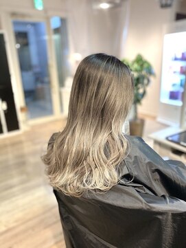 リファイン バイ アフィナー 本厚木店(Refine by Afinar) シャドールーツ×ミルクティーベージュ【本厚木】