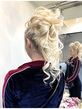 ディア(.eer) ダンスのイベント・体育祭などに♪モヒカンスタイル