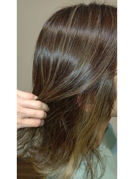 ミーツ meets+ 柔らか透明感ロング☆