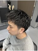黒髪×ショート