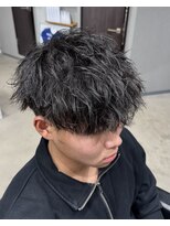 フイ 横浜センター北店(Hui)&nbsp;フェザーパーマ/グレーブルーカラー/刈り上げショートパンク