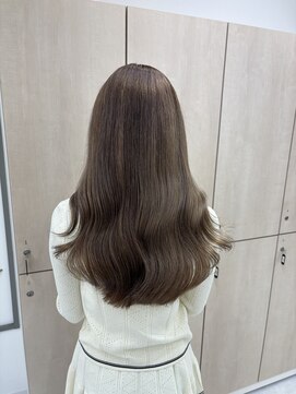 アイズ 横浜(IS) [YASU指名]ミルクティーカラー/ミルクティーグレー/横浜