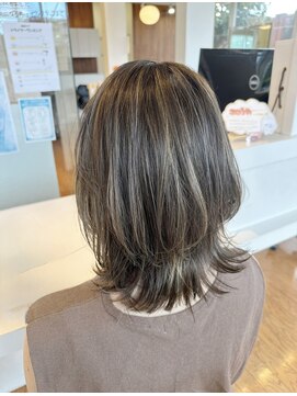 アイラス(I'LAS) ハイライトカラー/白髪ぼかし/くびれスタイル