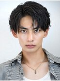 刈り上げツーブロックメンズショートセンターパートコンマバング