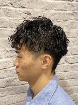 グレイスフル バーバープラチナム 六本木店(Graceful Barber platinum) ツーブロックマッシュ×シャドウパーマ