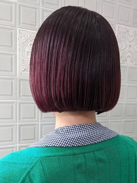 ヘンリエッタ 表参道(Henrietta) ブリーチありローズピンク